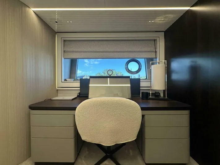 Worth The Wait Yacht Photos Pics 2024 Sunseeker Ocean 182 - Image 41