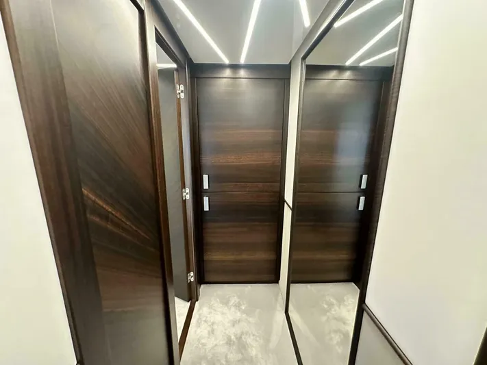 Worth The Wait Yacht Photos Pics 2024 Sunseeker Ocean 182 - Image 31