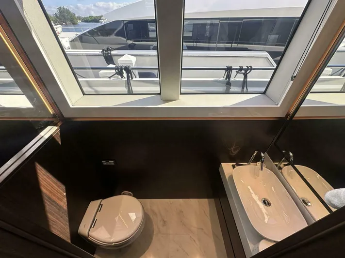 Worth The Wait Yacht Photos Pics 2024 Sunseeker Ocean 182 - Image 13