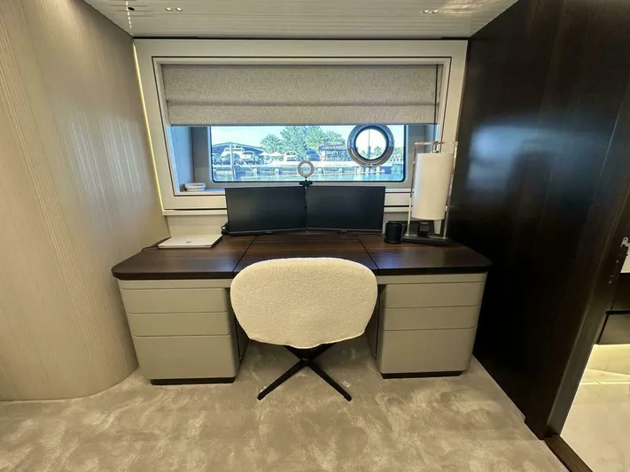 Worth The Wait Yacht Photos Pics 2024 Sunseeker Ocean 182 - Image 40