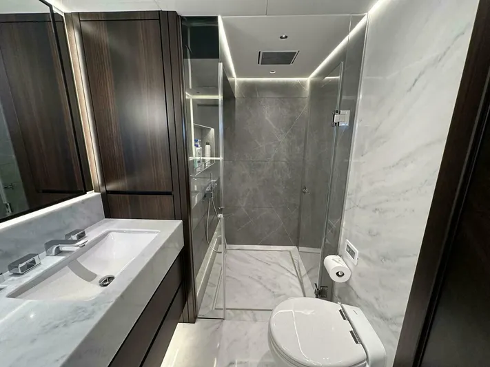 Worth The Wait Yacht Photos Pics 2024 Sunseeker Ocean 182 - Image 44