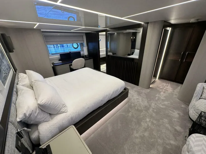 Worth The Wait Yacht Photos Pics 2024 Sunseeker Ocean 182 - Image 33