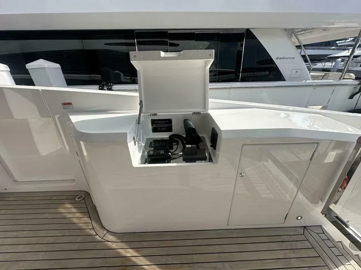 Worth The Wait Yacht Photos Pics 2024 Sunseeker Ocean 182 - Image 4
