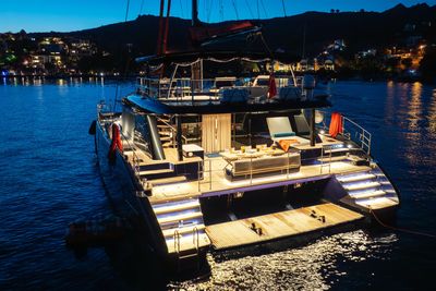 Yacht