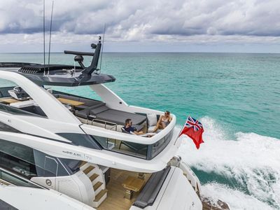 Yacht