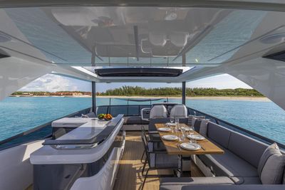 Yacht