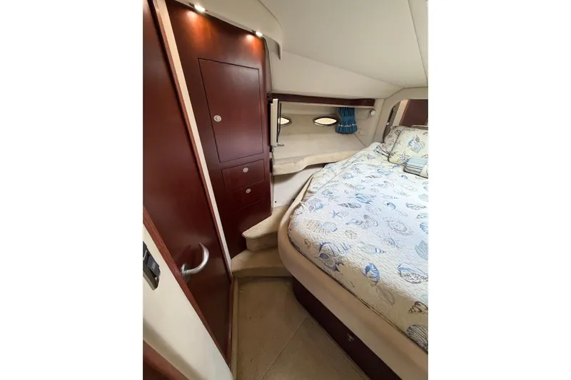 Yacht Photos Pics Luxurious 2004 Sea Ray 480 Sedan Bridge cabin interior with elegant wood finishes.