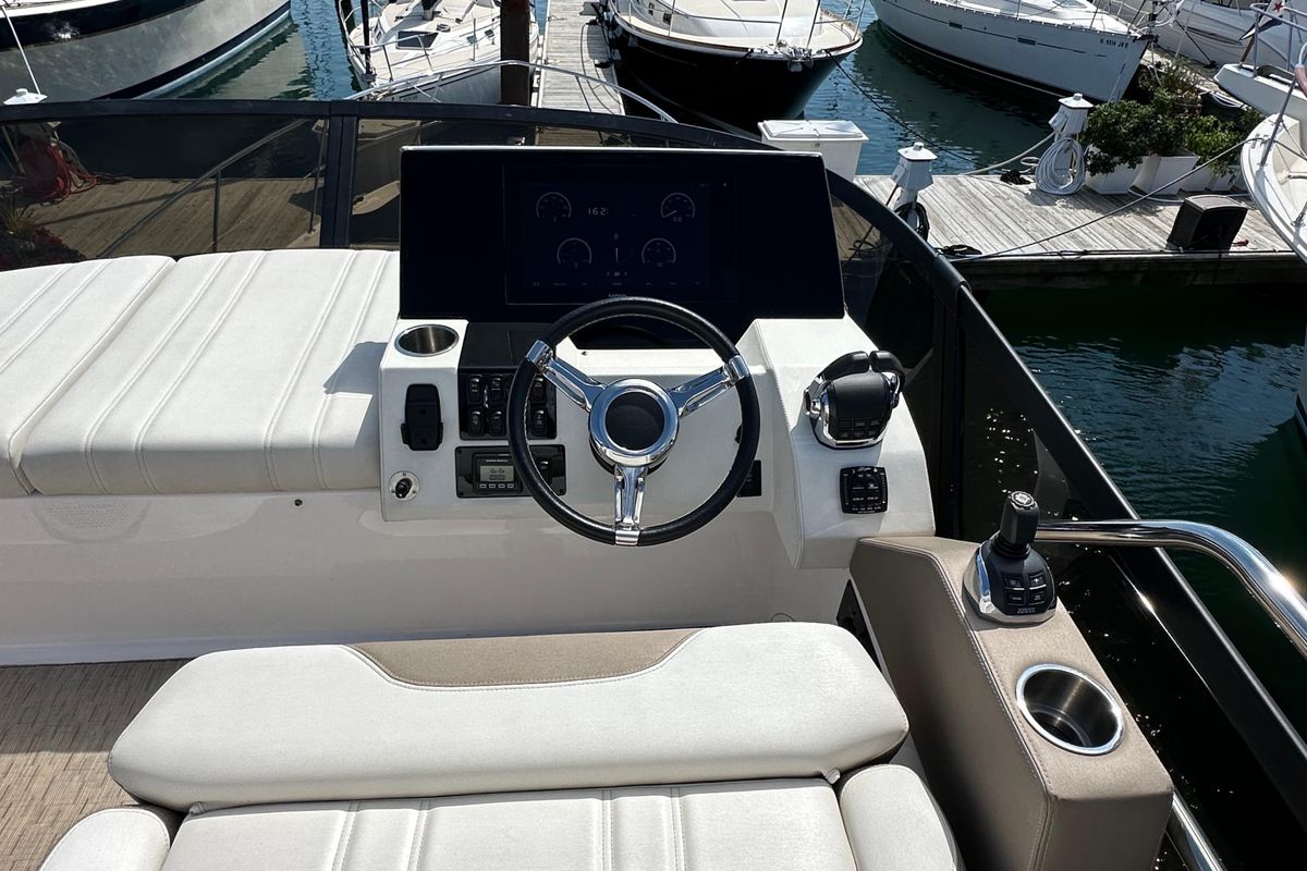 2019 Regal 42 