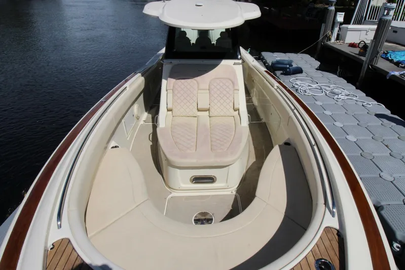 Lilaia Yacht Photos Pics 2020 Chris-Craft Catalina 34 boat with elegant seating and sleek design.