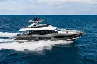 Azimut Fly 68