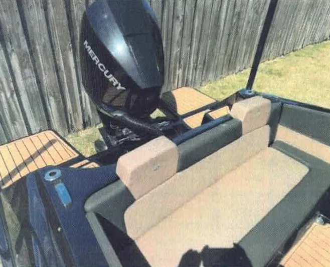  Yacht Photos Pics 2024 D-Boat 22 Diamond Series with Mercury engine, featuring sleek seating and modern design.