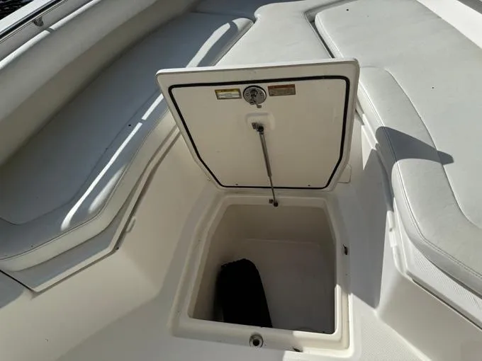 T/t Ossum Dream Yacht Photos Pics Bow Storage
