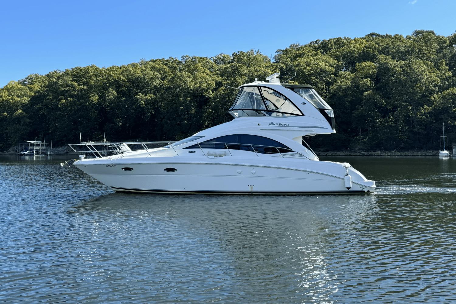 2007 Sea Ray 36 Sedan Bridge Sports Cruiser for sale YachtWorld
