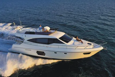 2013 Ferretti Yachts 530