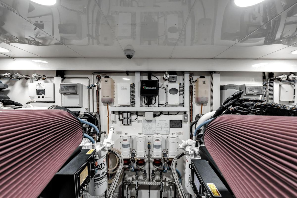 2018 Ocean Alexander 100 