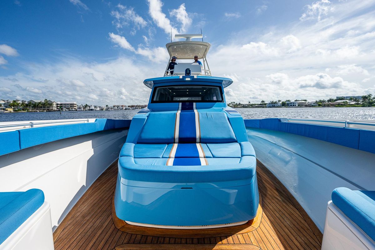 2021 Gulf Crosser 52 