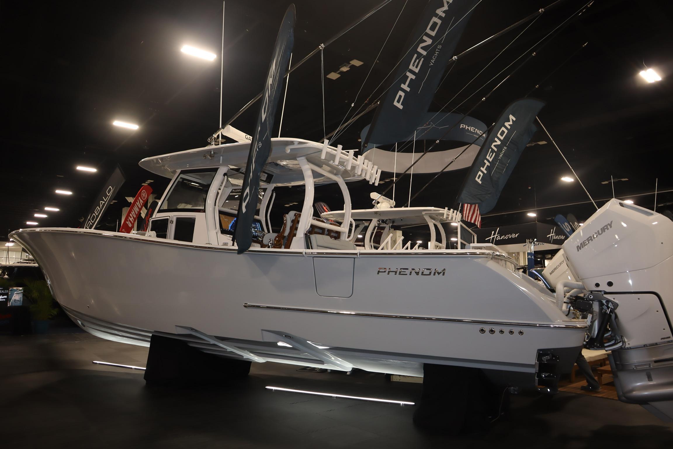 Phenom 37 Center Console