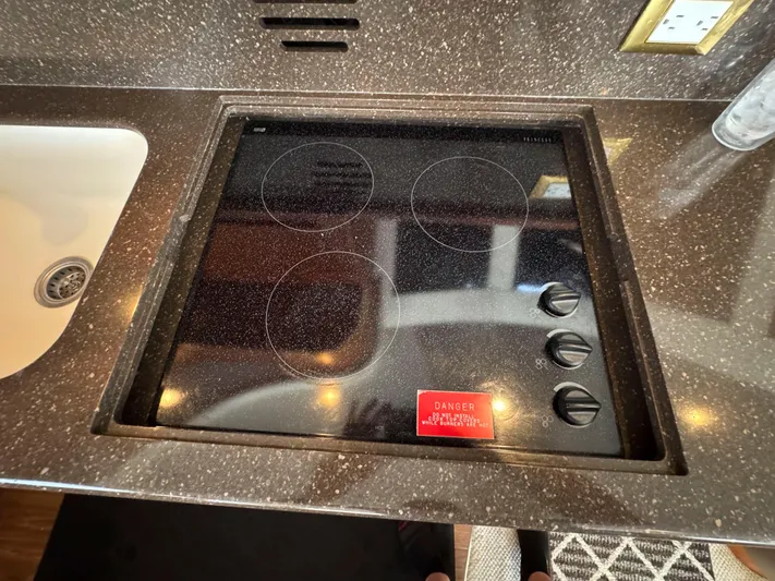 Monica T Yacht Photos Pics 