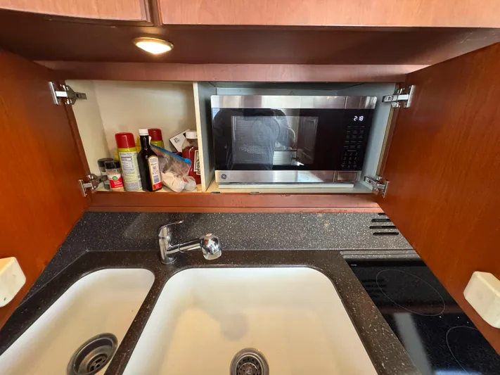 Monica T Yacht Photos Pics 