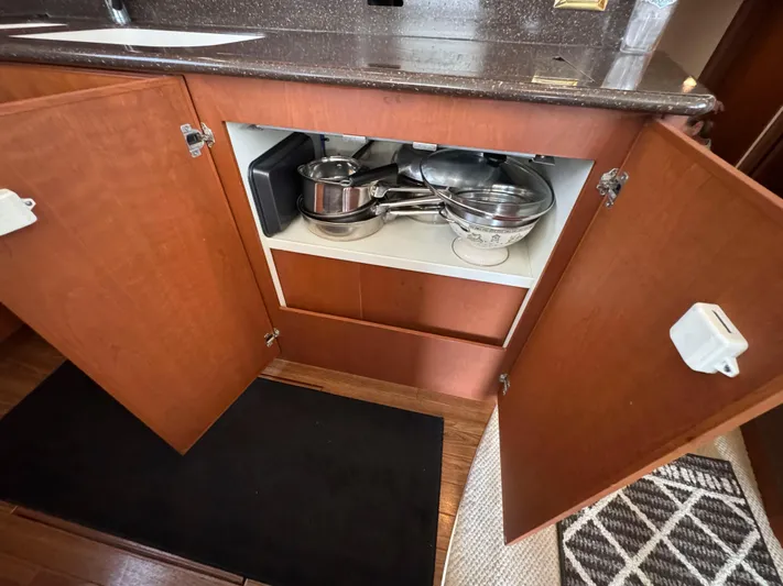 Monica T Yacht Photos Pics 