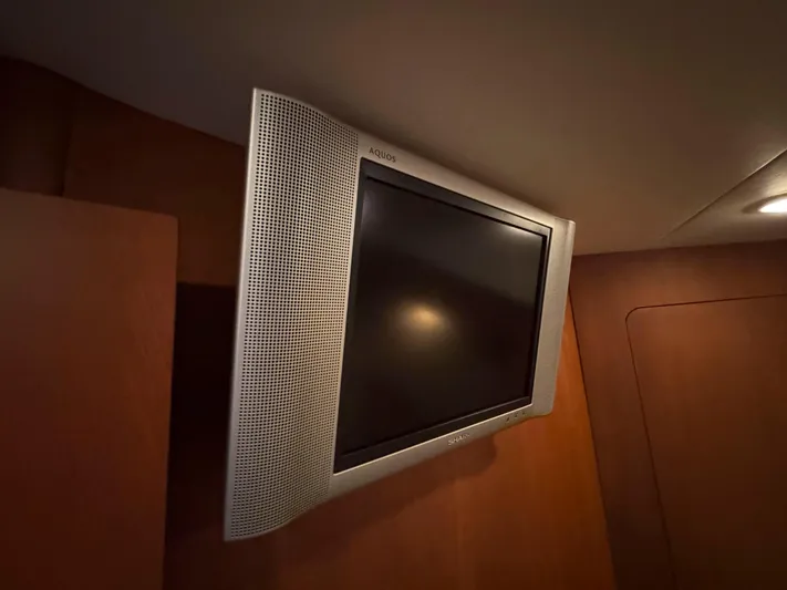 Monica T Yacht Photos Pics 