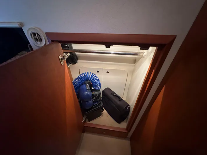 Monica T Yacht Photos Pics 