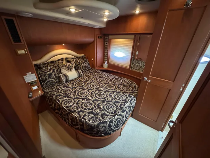 Monica T Yacht Photos Pics 