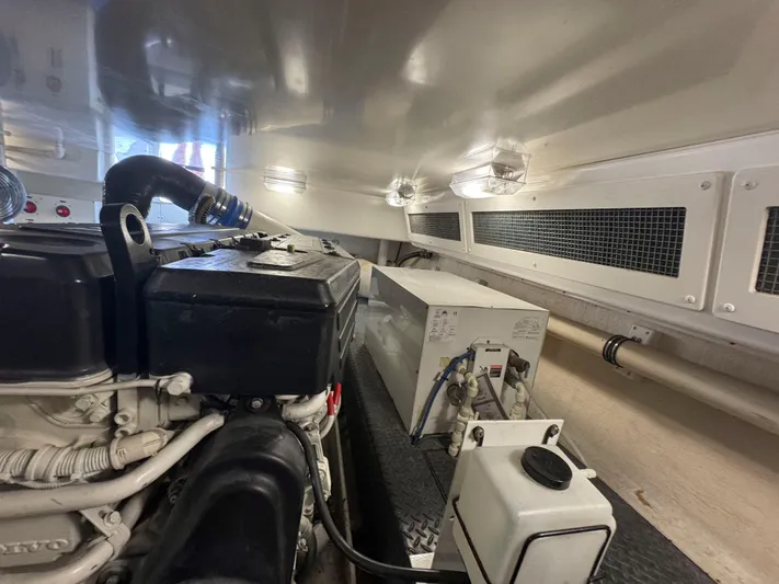 Monica T Yacht Photos Pics 