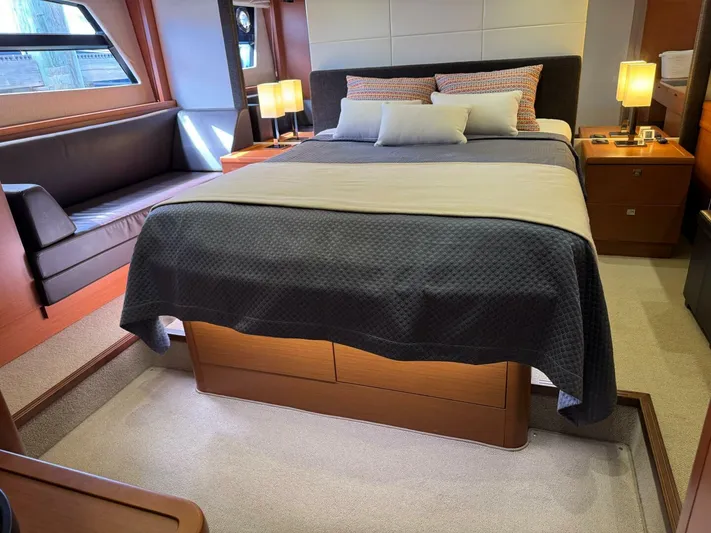 Blue Haven Yacht Photos Pics Luxurious bedroom interior of 2014 Prestige 620S yacht with modern decor.
