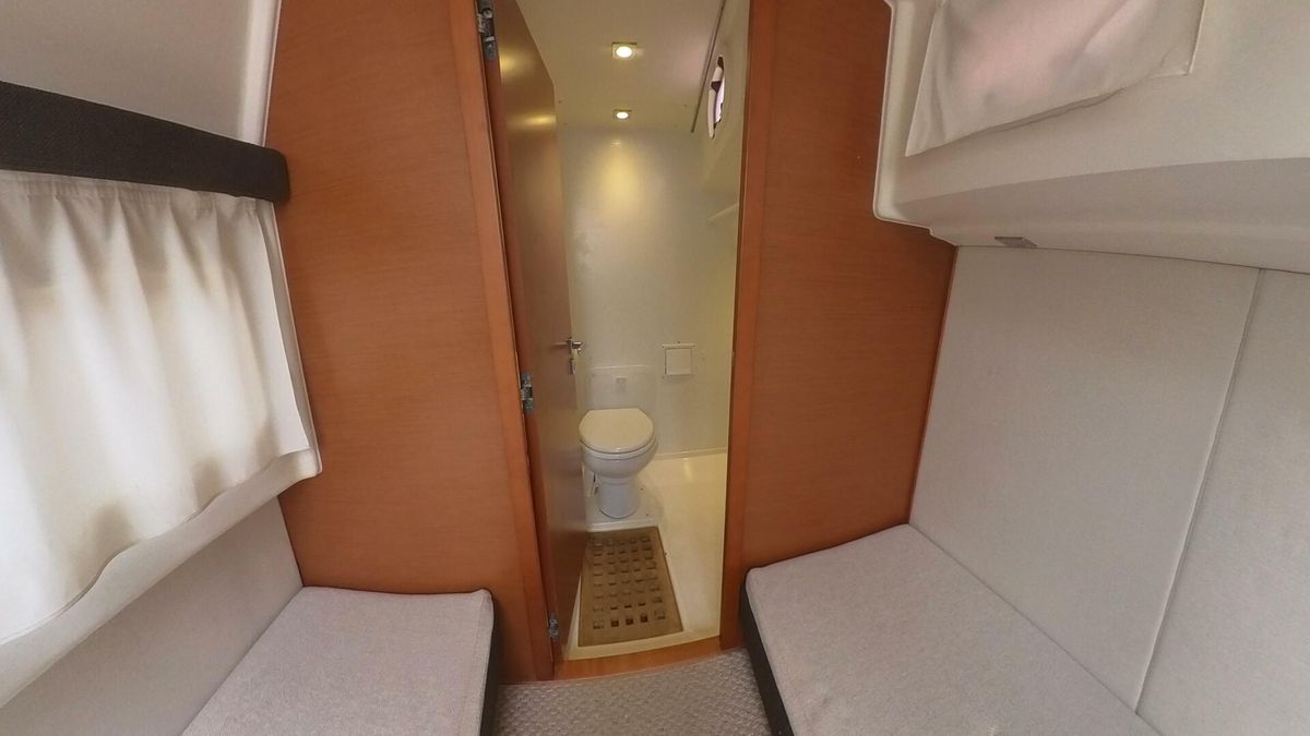 2014 Prestige 62 