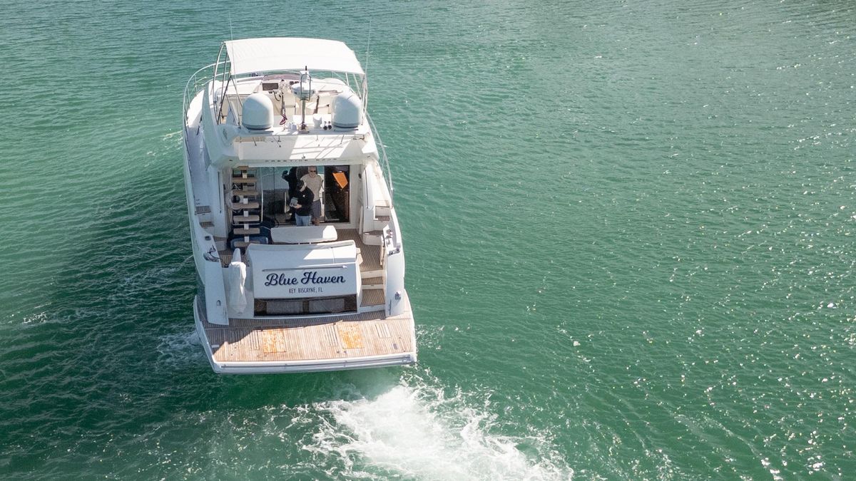2014 Prestige 62 