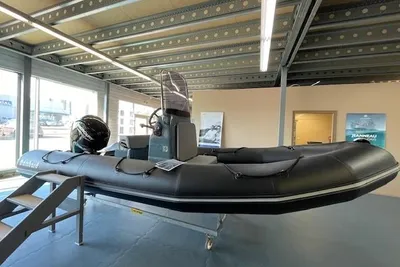 2023 Bombard Explorer 550