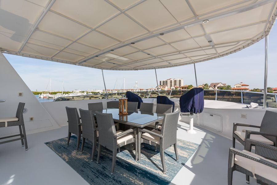 2009 Custom Flybridge Motoryacht