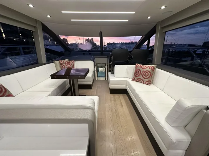  Yacht Photos Pics 2019 Sunseeker Manhattan 52 - Image 7