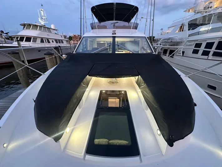  Yacht Photos Pics 2019 Sunseeker Manhattan 52 - Image 43