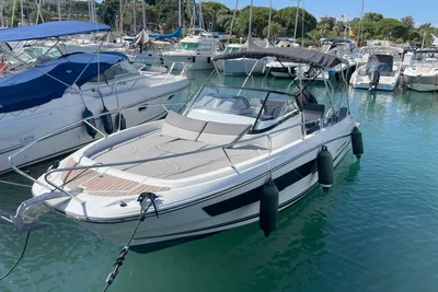 2022 Jeanneau cap camarat 7.5 serie 3