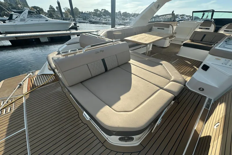 Guil-boat Yacht Photos Pics 
