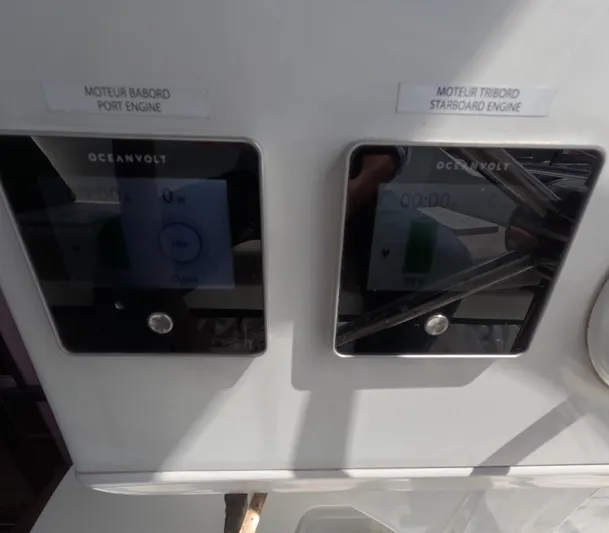 Jajapami Yacht Photos Pics Control panel of a 2017 Fountaine Pajot SABA 50 catamaran with Oceanvolt displays.