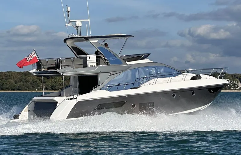  Yacht Photos Pics Azimut Flybridge 50 TTop - Running