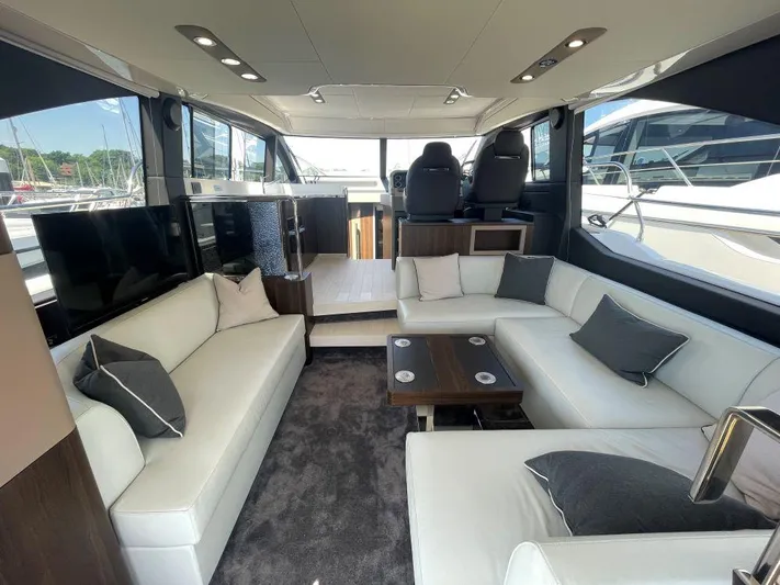  Yacht Photos Pics Azimut Flybridge 50 TTop - Saloon