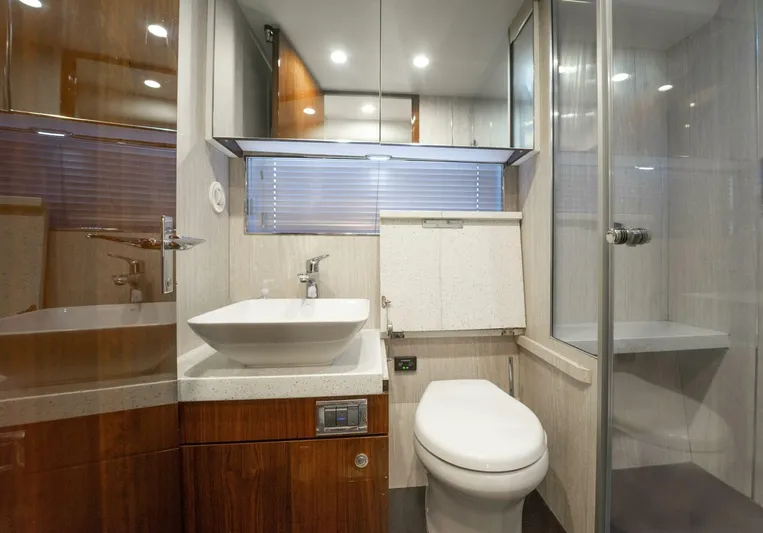 Forever Recess Yacht Photos Pics 2019 Fairline Squadron 53 - Image 36