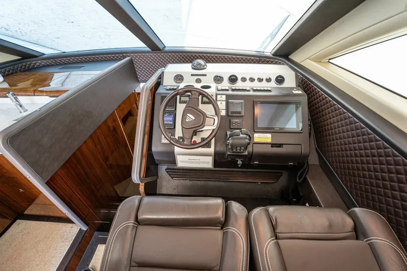 Forever Recess Yacht Photos Pics 2019 Fairline Squadron 53 - Image 23