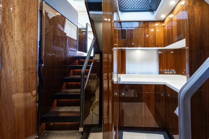 Forever Recess Yacht Photos Pics 2019 Fairline Squadron 53 - Image 29