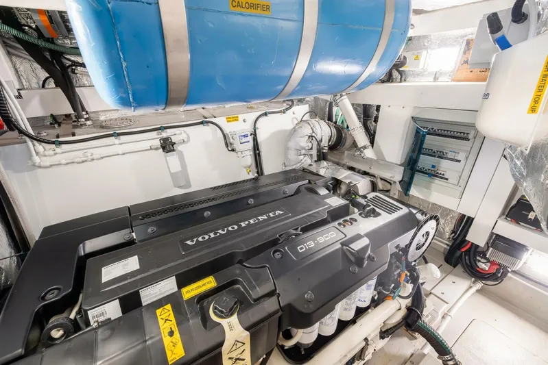 Kia Kaha Yacht Photos Pics 2020 Sunseeker Predator 60 Evo - Image 41