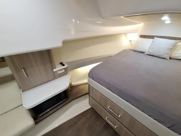 Elena Trinidad Yacht Photos Pics 