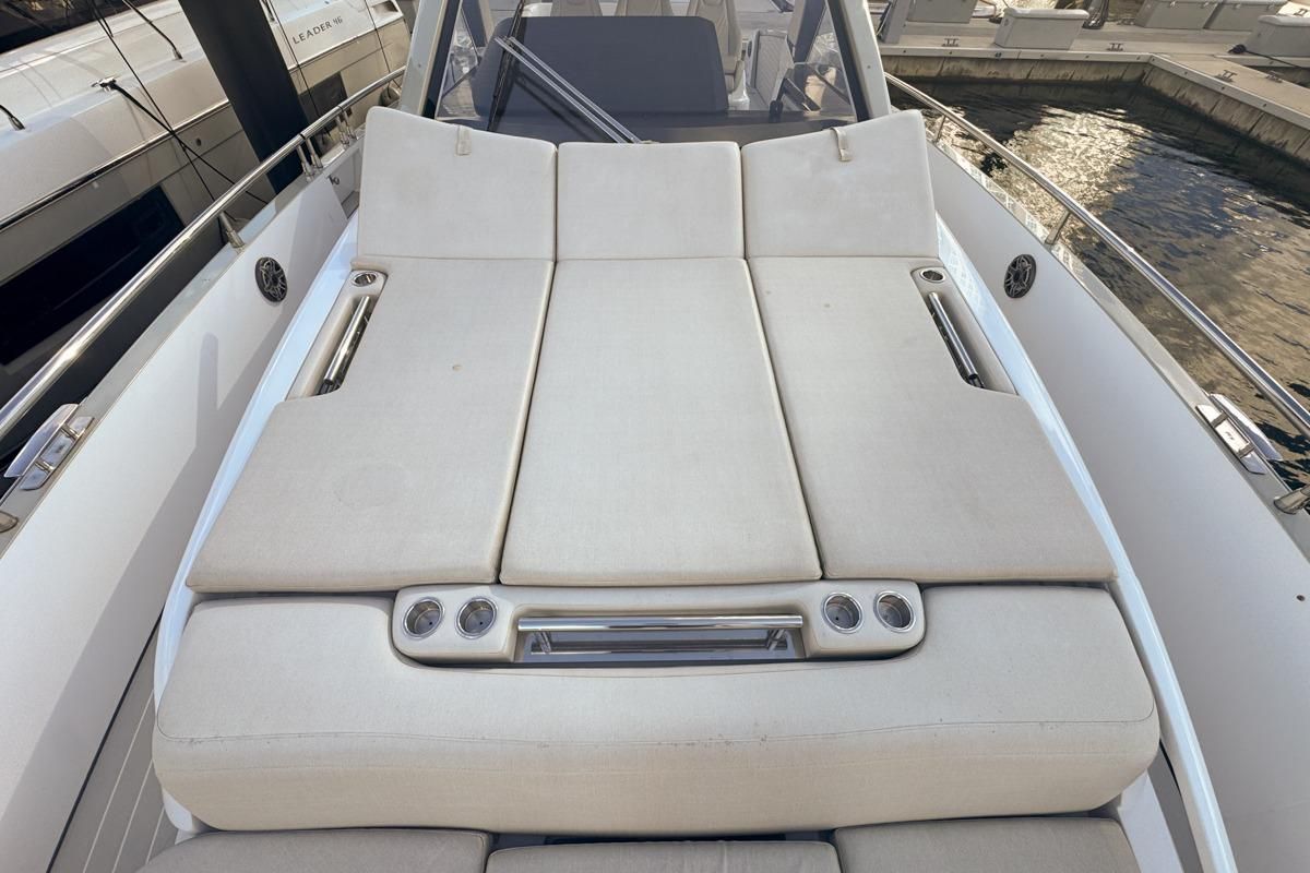 2023 Azimut 47 