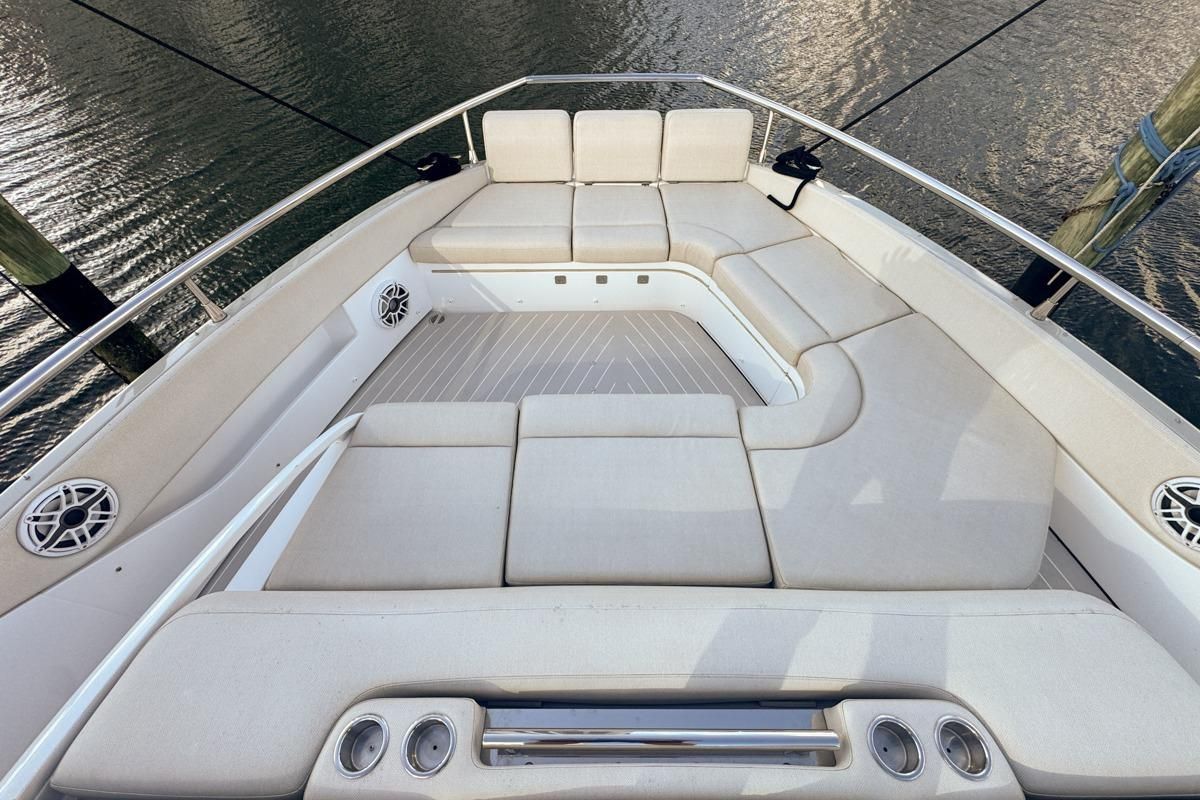 2023 Azimut 47 