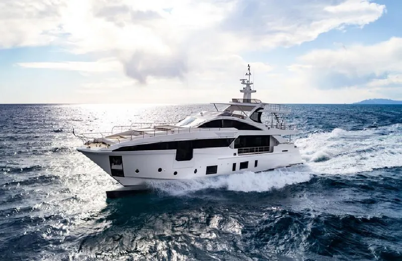 Dyamond Yacht Photos Pics 