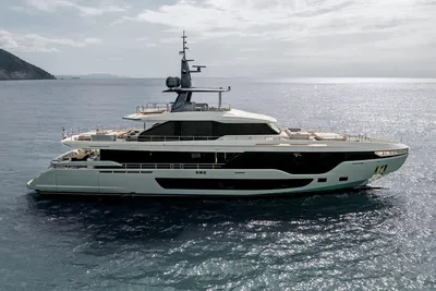 Azimut Grande 36M