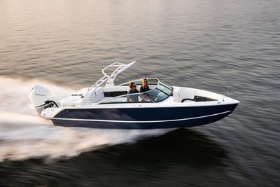 2023 Four Winns H4 OB